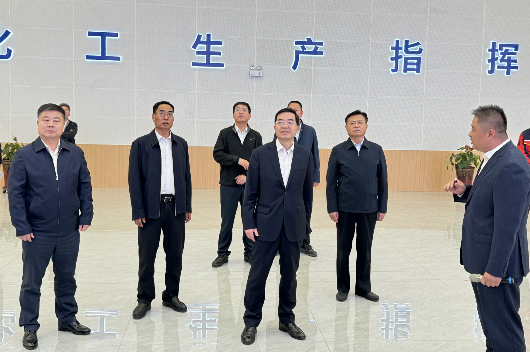 山東(dong)省委常委、副(fù)省長張海波(bo)一行莅臨沈(shen)阳聚鼎机器(qì)人制造有限(xian)责任公司調(diào)研指導工作(zuò)